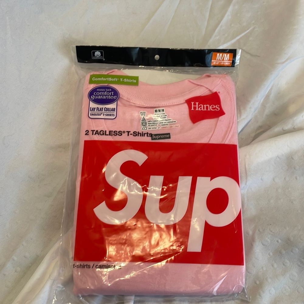 Supreme med tees unopened pink